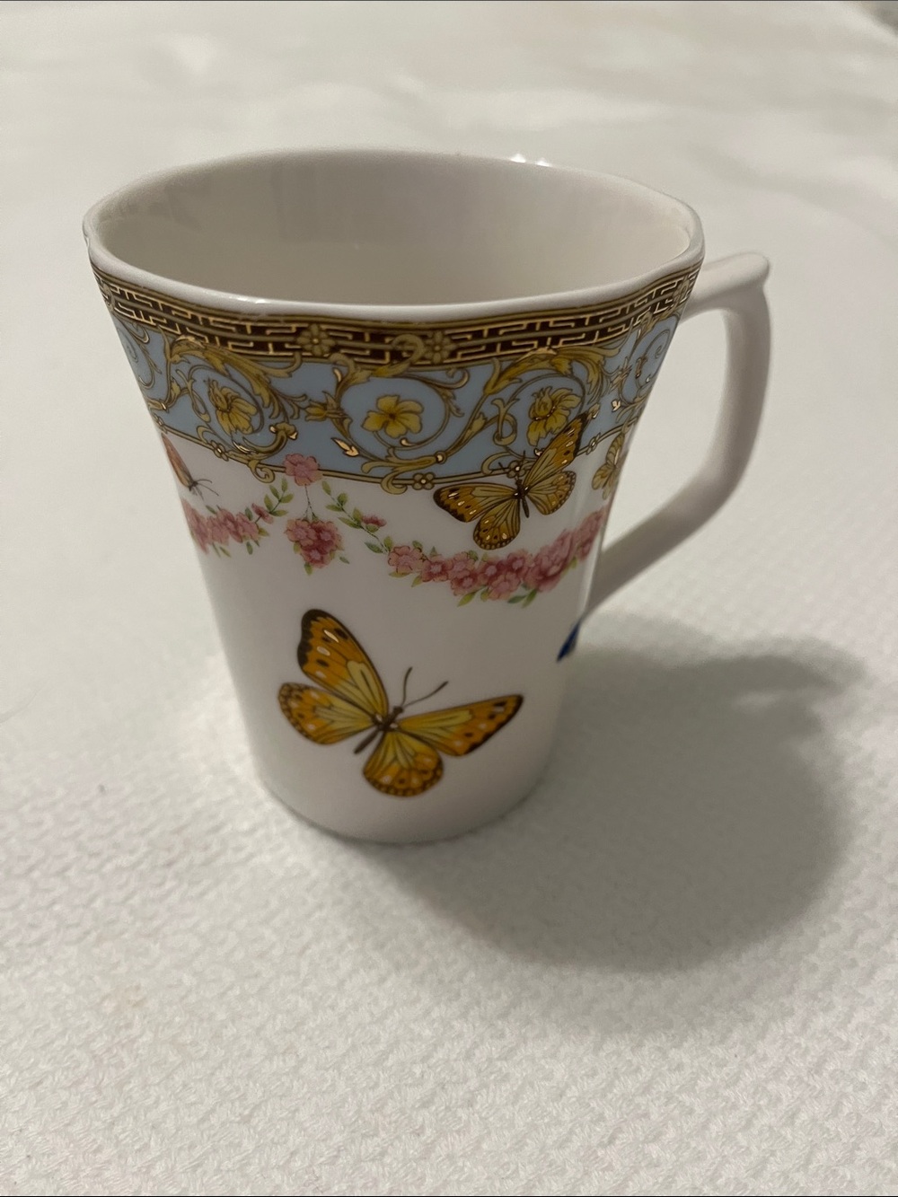Porcelain Butterfly Accent Mug in White with Gold Trim by Grace’s Teaware